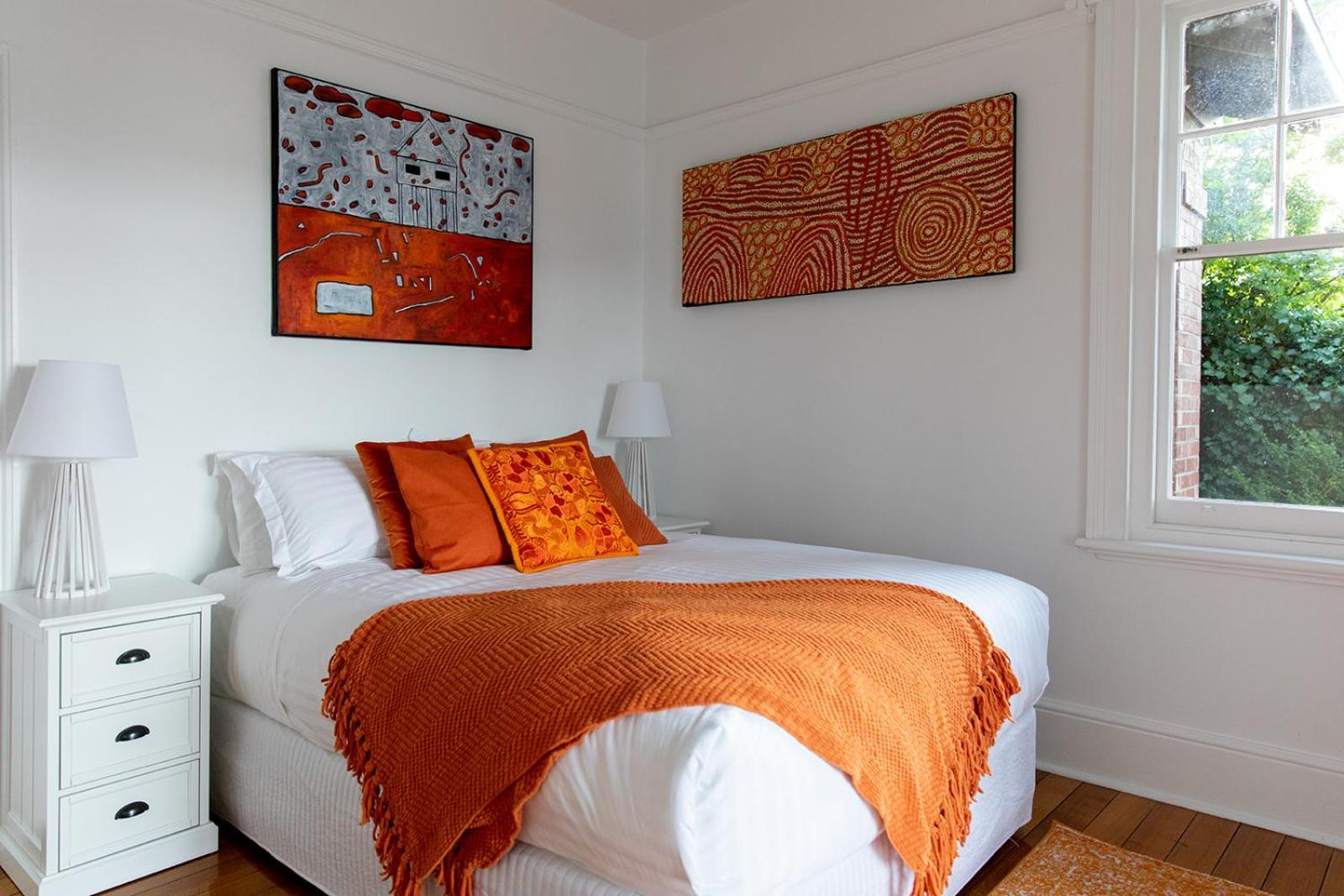 Kate Owen Art House Villa Hobart